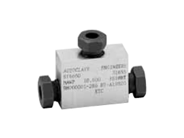 ST6660 Autoclave Engineers Low Pressure Tee Fitting