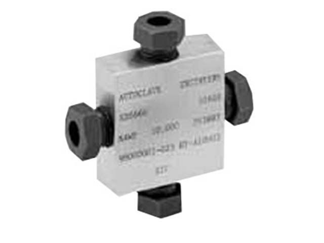 Autoclave Engineers Medium Pressure Cross Fitting - QS